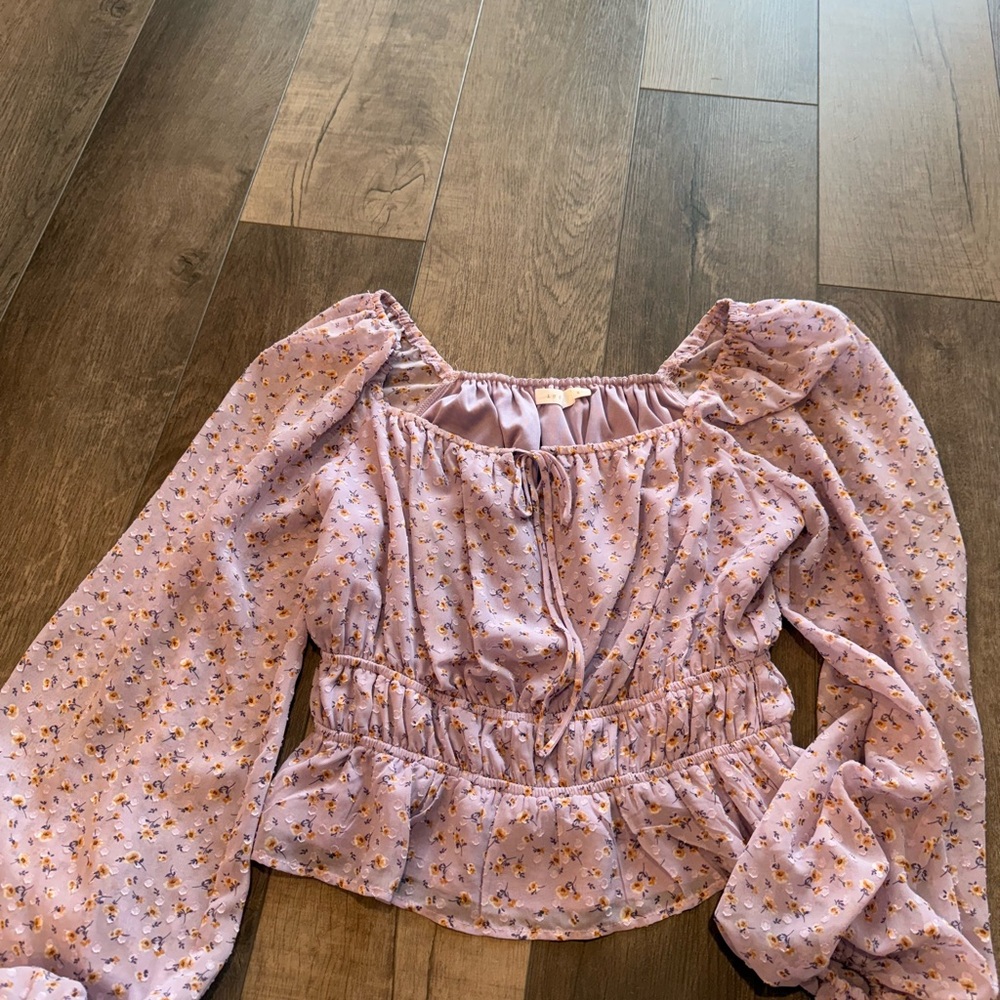 Lilac Floral Puff Sleeve Blouse